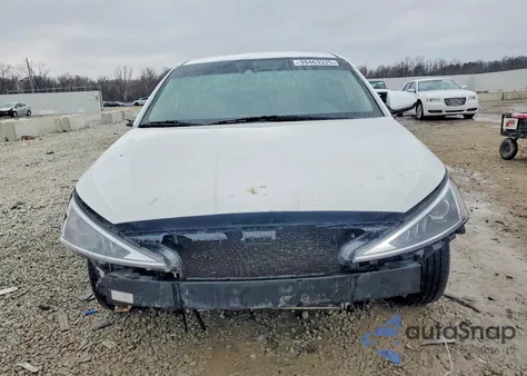 2019 Hyundai Elantra Sel z USA, uszkodzony, nr VIN 5NPD84LF4KH458843